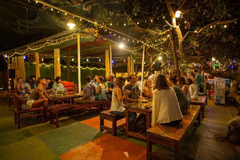 Kranti Yoga Tradition - Beach Resort Patnem Beach Bagian luar foto