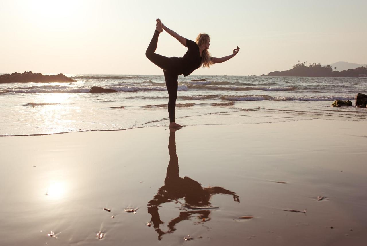 Kranti Yoga Tradition - Beach Resort Patnem Beach Bagian luar foto